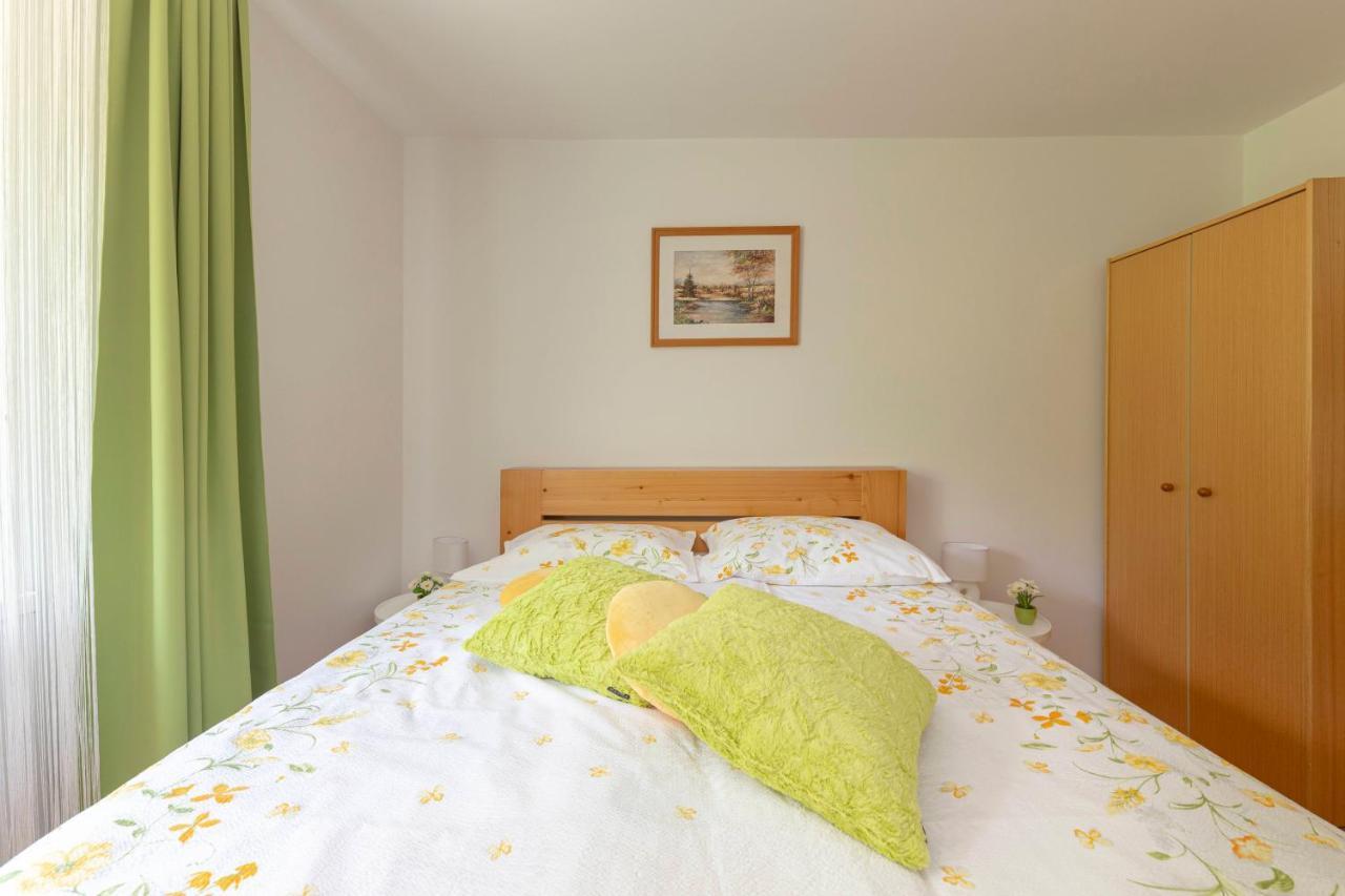 Hisa V Zelenem Apartment เบลด ภายนอก รูปภาพ