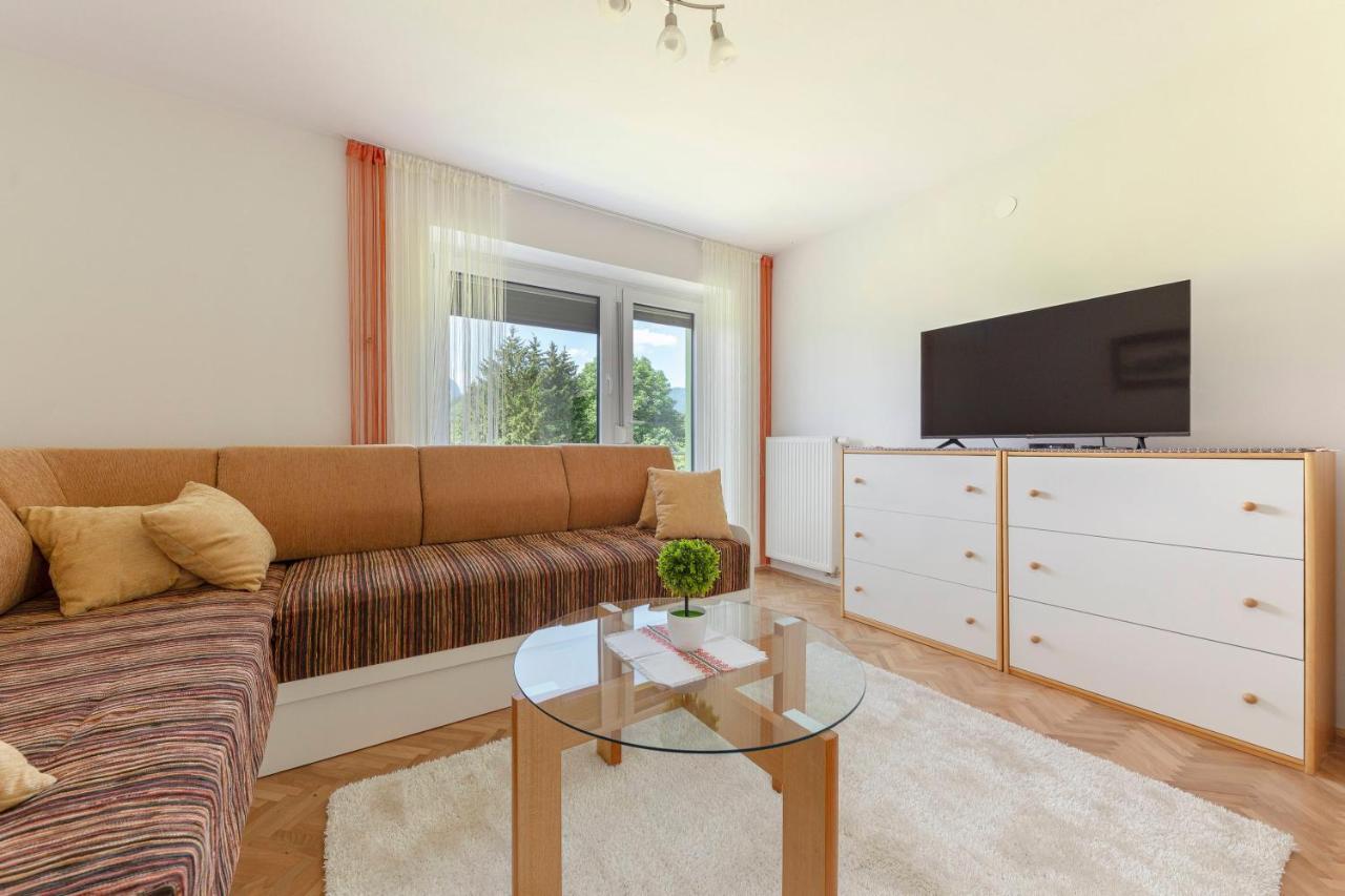 Hisa V Zelenem Apartment เบลด ภายนอก รูปภาพ